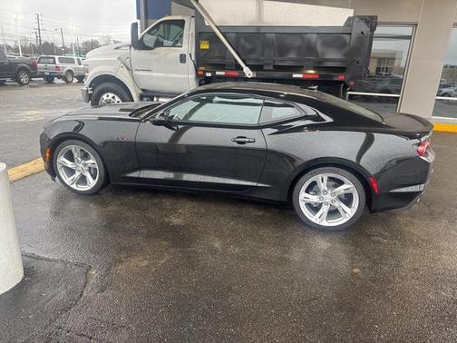 2022 Chevrolet Camaro RWD Coupe LT1