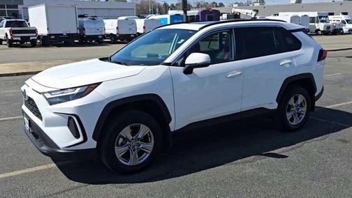 2024 Toyota RAV4 Hybrid XLE