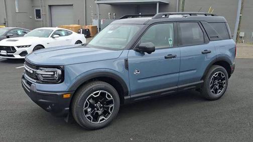 Azure Gray Metallic Tri-Coat 2026 Ford Bronco Sport Outer Banks