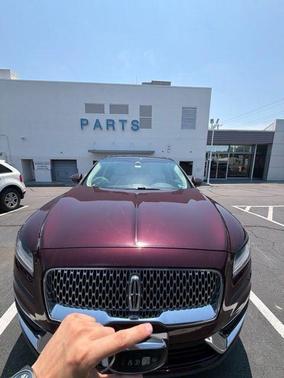 Burgundy 2019 Lincoln Nautilus Select