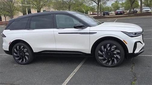 2025 Lincoln Nautilus Reserve