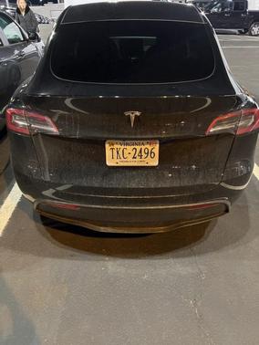 2024 Tesla Model Y Long Range Dual Motor All-Wheel Drive