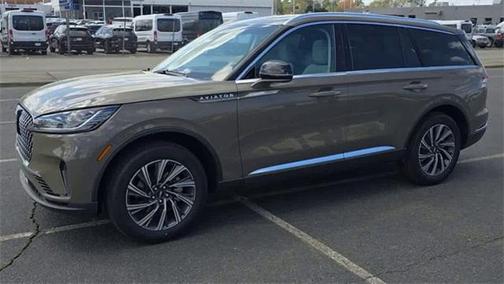 2025 Lincoln Aviator Premiere