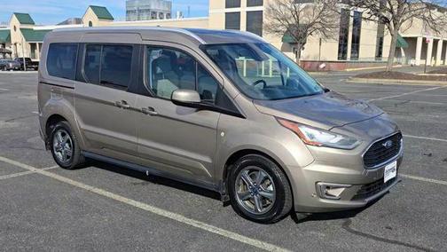 2020 Ford Transit Connect Titanium w/Rear Liftgate