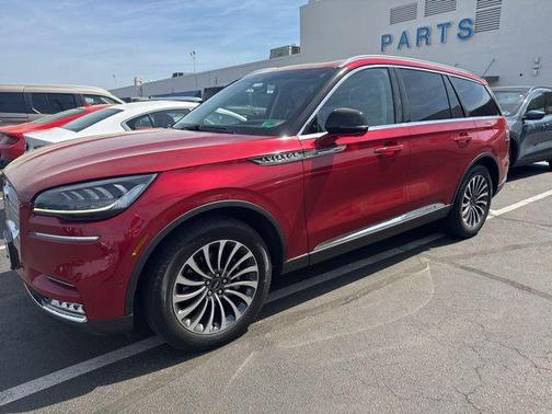 Red Carpet 2021 Lincoln Aviator Reserve AWD