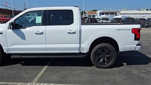Oxford White 2025 Ford F-150 Lightning Flash