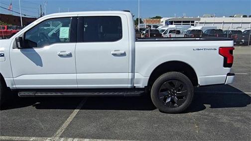 2025 Ford F-150 Lightning Flash