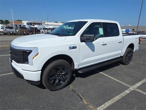 2025 Ford F-150 Lightning Flash