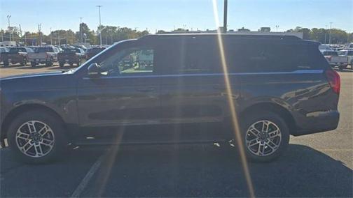 2025 Ford Expedition Max Active 4x4