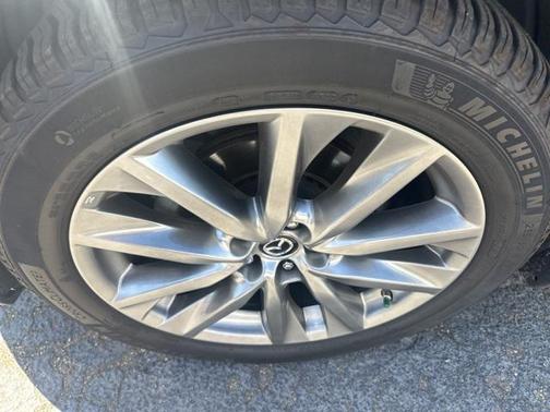 2018 Mazda CX-9 Signature