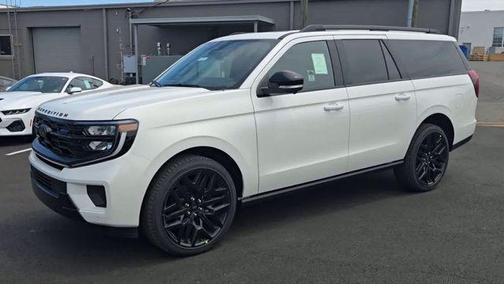 Star White Metallic Tri-Coat 2026 Ford Expedition Max Platinum