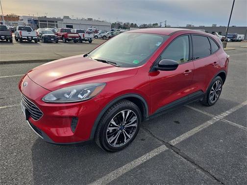 2021 Ford Escape SE