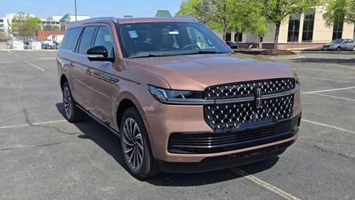 Sunrise Copper Metallic Pearlcoat 2026 Lincoln Navigator Black Label