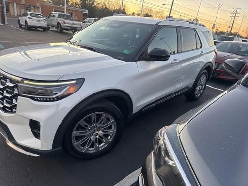 2025 Ford Explorer Platinum