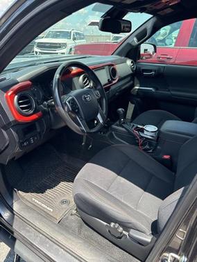2019 Toyota Tacoma SR