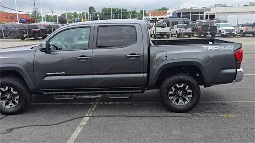 2019 Toyota Tacoma SR