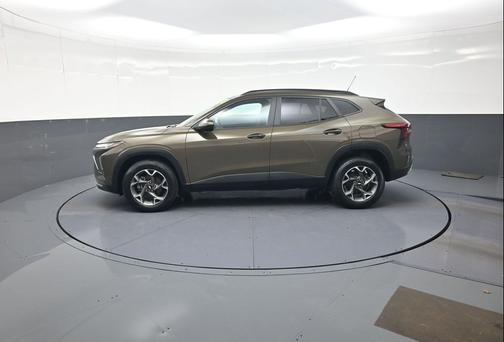 Harvest Bronze Metallic 2024 Chevrolet Trax LT