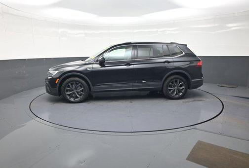 Deep Black 2023 Volkswagen Tiguan 2.0T SE 4MOTION