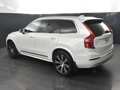 2022 Volvo XC90 T6 Inscription
