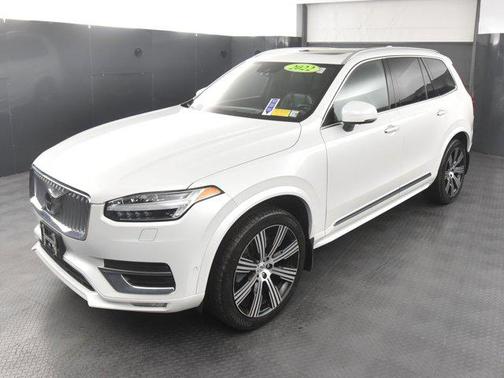 2022 Volvo XC90 T6 Inscription