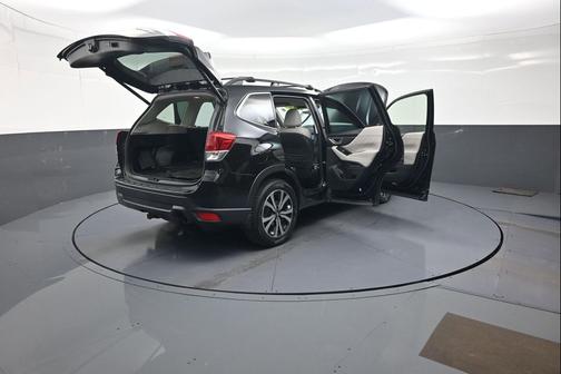Crystal Black Silica 2021 Subaru Forester Limited