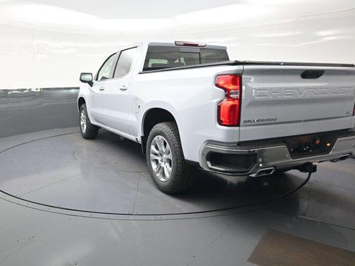 Polar White Tricoat 2026 Chevrolet Silverado 1500 LTZ