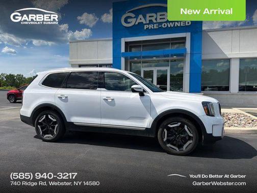Glacial White Pearl 2024 Kia Telluride EX