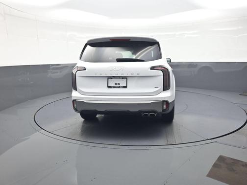 Glacial White Pearl 2024 Kia Telluride EX