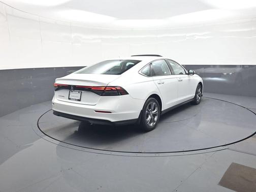 Platinum White 2024 Honda Accord EX