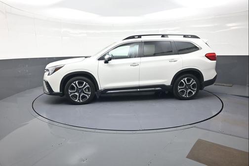 Crystal White Pearl 2023 Subaru Ascent Touring 7-Passenger
