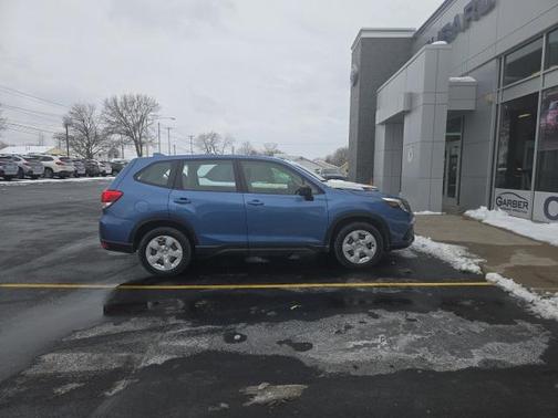 2022 Subaru Forester Base