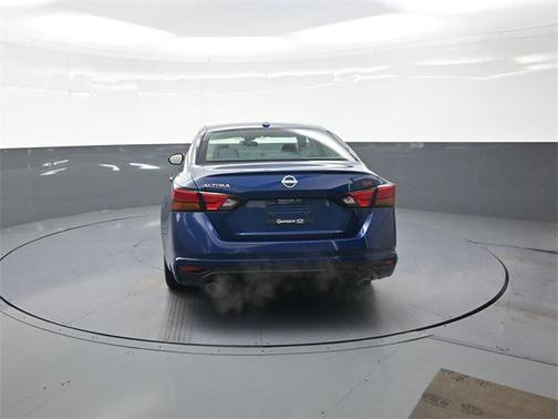 2023 Nissan Altima SR FWD