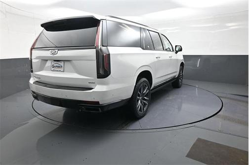 2023 Cadillac Escalade ESV Sport Platinum