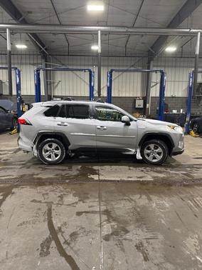 2020 Toyota RAV4 Hybrid XLE