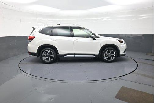 Crystal White Pearl 2023 Subaru Forester Touring
