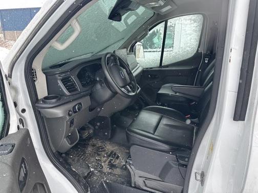 2022 Ford Transit-150 Base