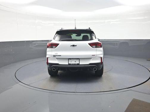 Summit White 2023 Chevrolet Trailblazer RS