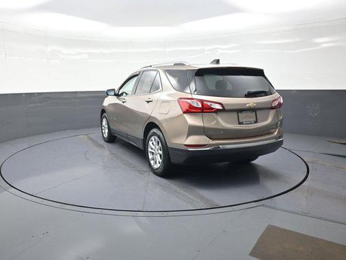 Sandy Ridge Metallic 2018 Chevrolet Equinox LT