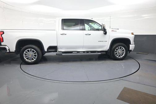 Summit White 2024 Chevrolet Silverado 2500 LTZ