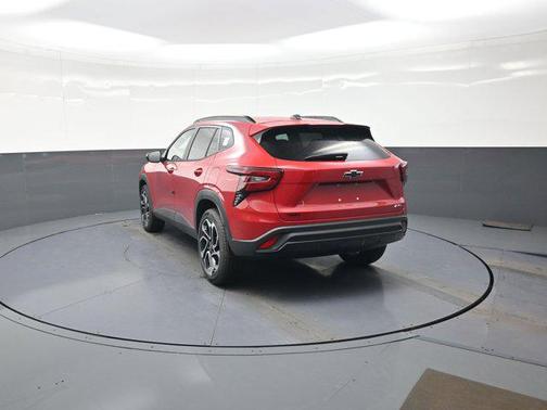 Apex Red 2026 Chevrolet Trax FWD 2RS