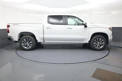 Summit White 2026 Chevrolet Silverado 1500 LT