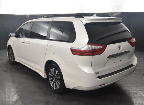 2019 Toyota Sienna Limited