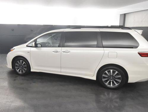 2019 Toyota Sienna Limited