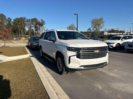 2023 Chevrolet Suburban Premier