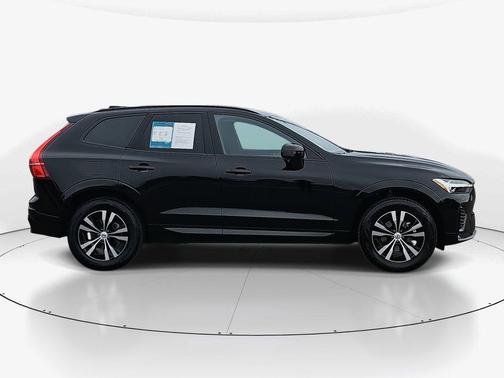 2025 Volvo XC60 B5 Core