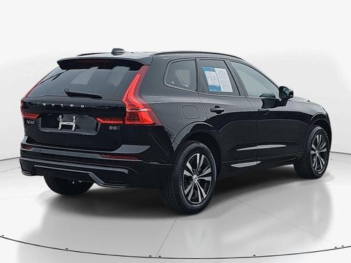 2025 Volvo XC60 B5 Core