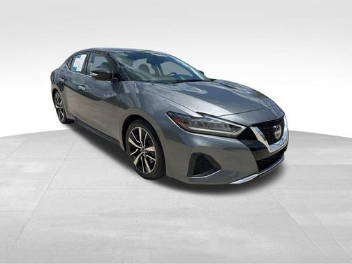 2023 Nissan Maxima SV