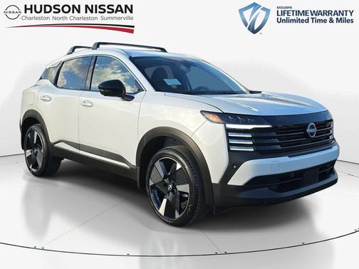 Aspen White Tri 2026 Nissan Kicks SR