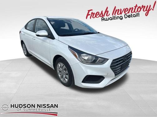2019 Hyundai Accent SE