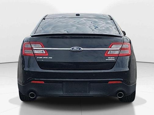 2015 Ford Taurus SEL